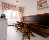 Столики на кухне, отель Marsen, г.Винница
